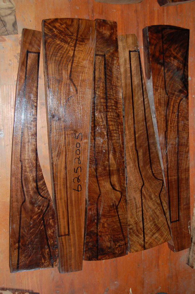 Varieties and colors of the walnut wood