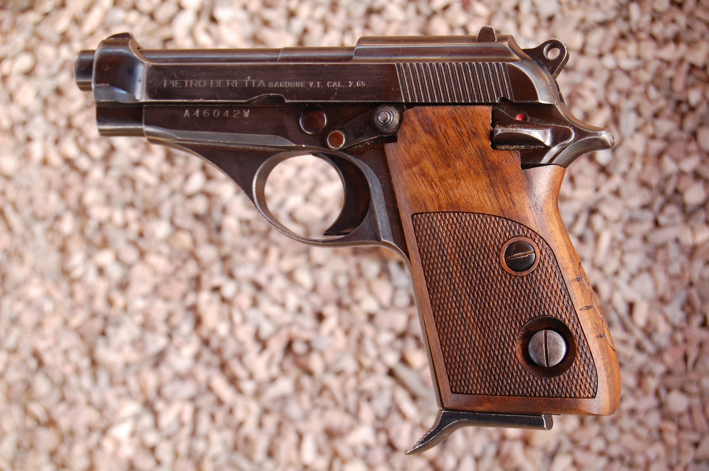 71 Cheapside BERETTA 70/71 2. Typ Griffe (kariert)